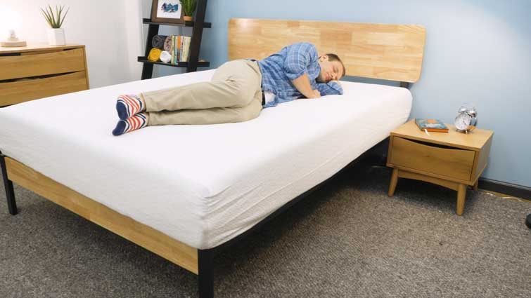 Side sleeping on the Zinus Memory Foam mattress